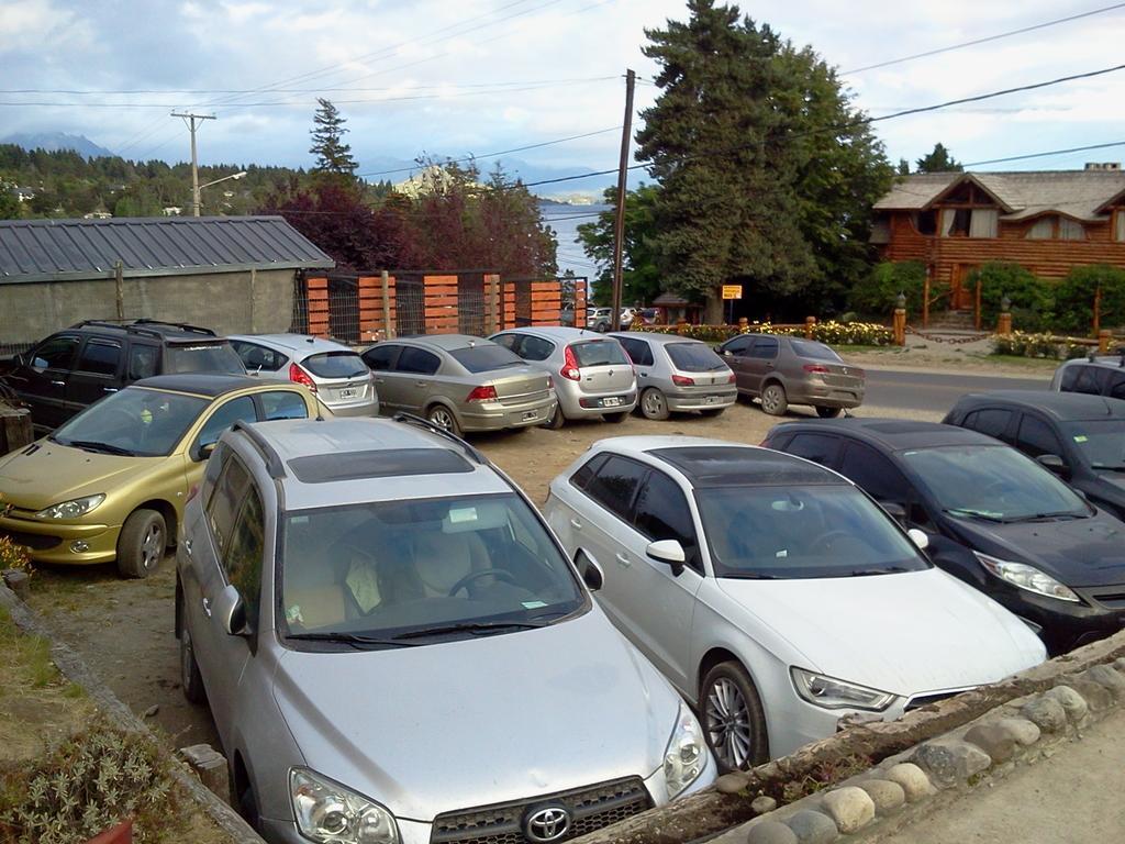 Hosteria Nuevo Pinar San Carlos de Bariloche Esterno foto