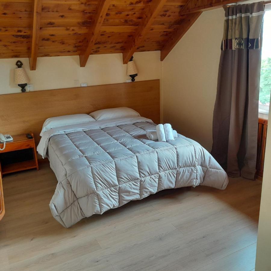 Hosteria Nuevo Pinar San Carlos de Bariloche Esterno foto