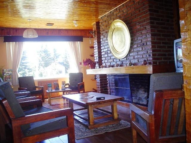 Hosteria Nuevo Pinar San Carlos de Bariloche Esterno foto